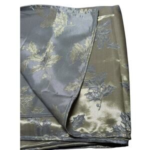 Lenox Tablecloth Christmas Holly Berries 60x84" Rectangle Gold Silver Reversible